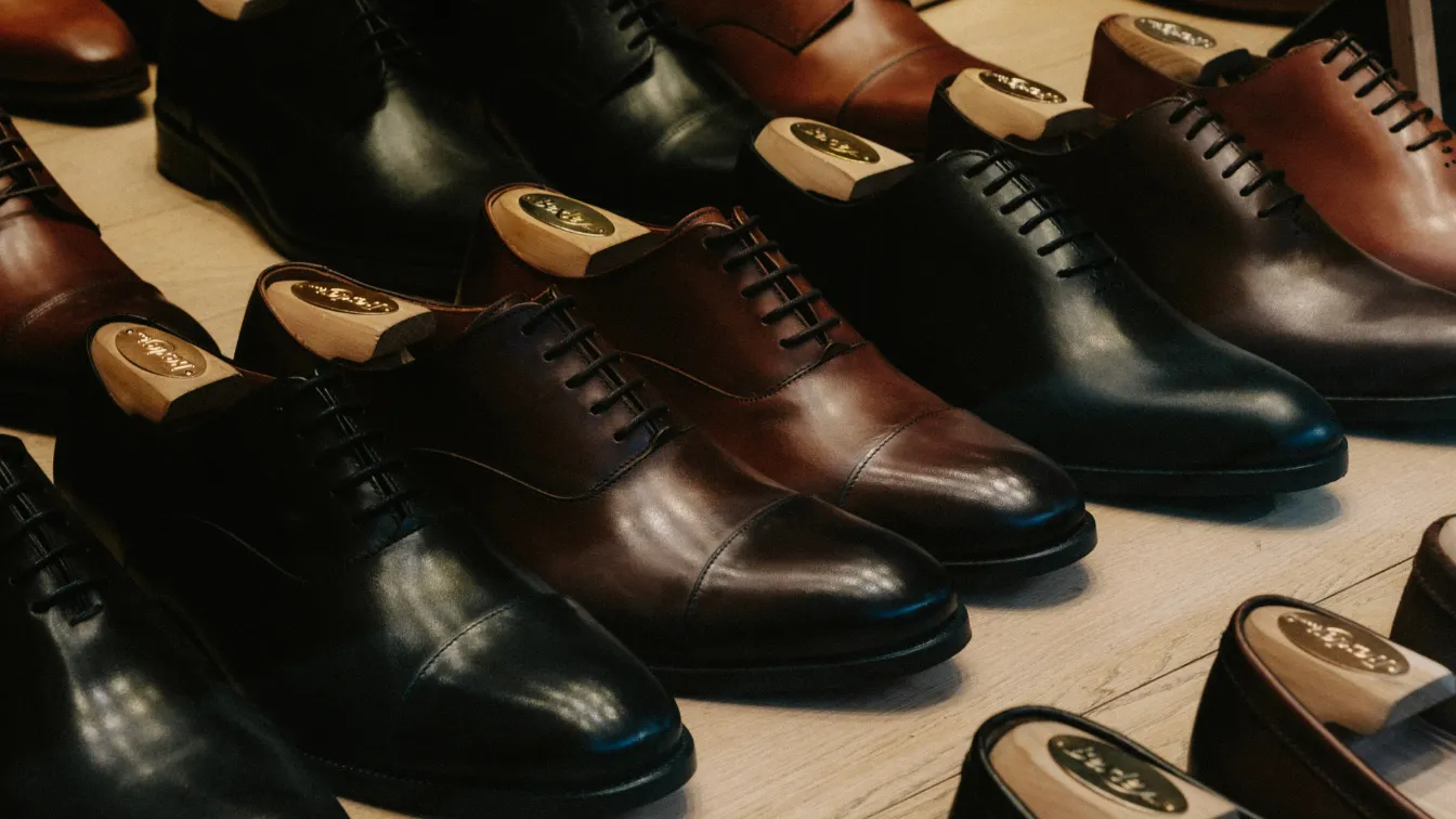 Synthetic leather shoes