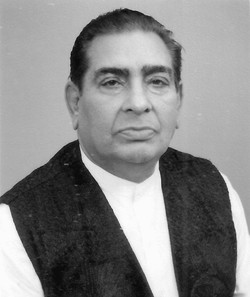 Mian Nisar Ellahi 001 grey